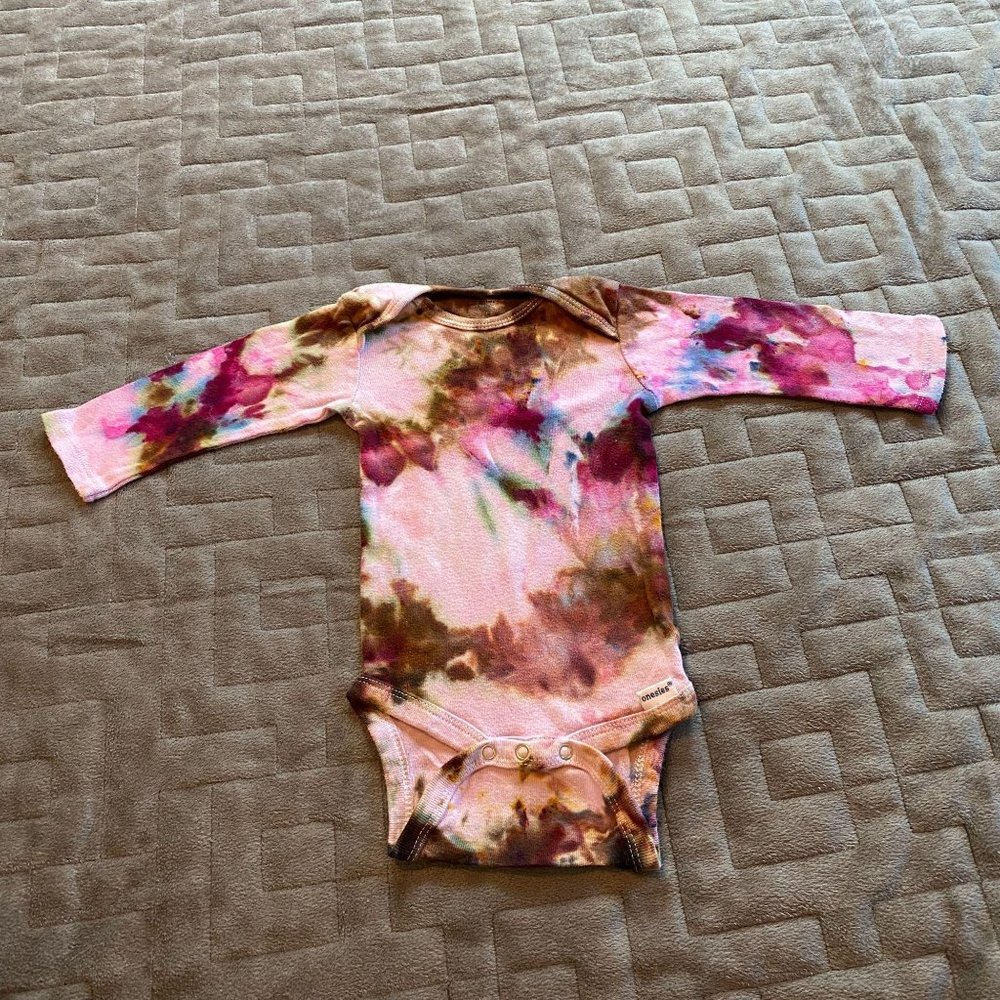 Tie Dye Onesie || 3-9 Months